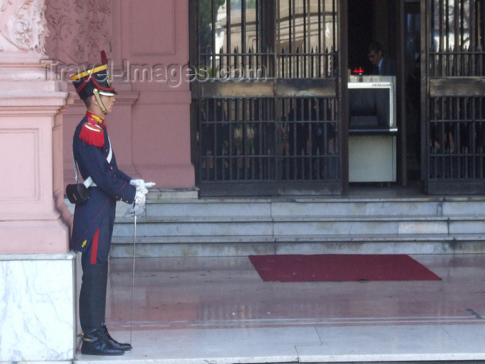 argentina323: Argentina - Buenos Aires - Guard in front of the Casa Rosadoa - images of South America by M.Bergsma - (c) Travel-Images.com - Stock Photography agency - Image Bank