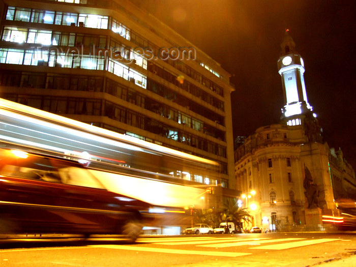 argentina341: Argentina - Buenos Aires - Plaza de Mayo nocturnal - images of South America by M.Bergsma - (c) Travel-Images.com - Stock Photography agency - Image Bank