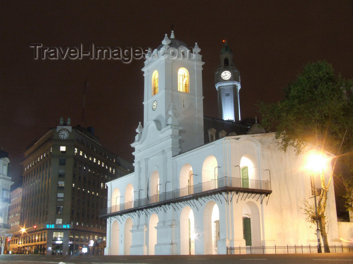 argentina367: Argentina - Buenos Aires - The Cabildo - nocturnal - images of South America by M.Bergsma - (c) Travel-Images.com - Stock Photography agency - Image Bank