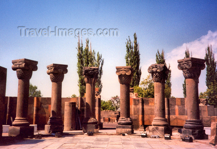 armenia30: Armenia - Zvartnots, Armavir province: ruins of the temple built by Catholicos Nerses III (VII century) UNESCO world heritage site - photo by M.Torres - (c) Travel-Images.com - Stock Photography agency - Image Bank