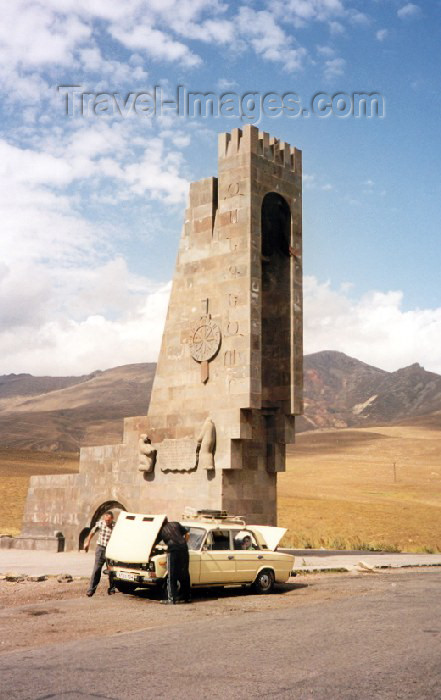 armenia38: Armenia - Vorotan pass, Syunik province: entering Zangezur region - photo by M.Torres - (c) Travel-Images.com - Stock Photography agency - Image Bank