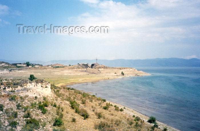 armenia58: Armenia - Ayrivan, Gegharkunik province: beach on lake Sevan - photo by M.Torres - (c) Travel-Images.com - Stock Photography agency - Image Bank