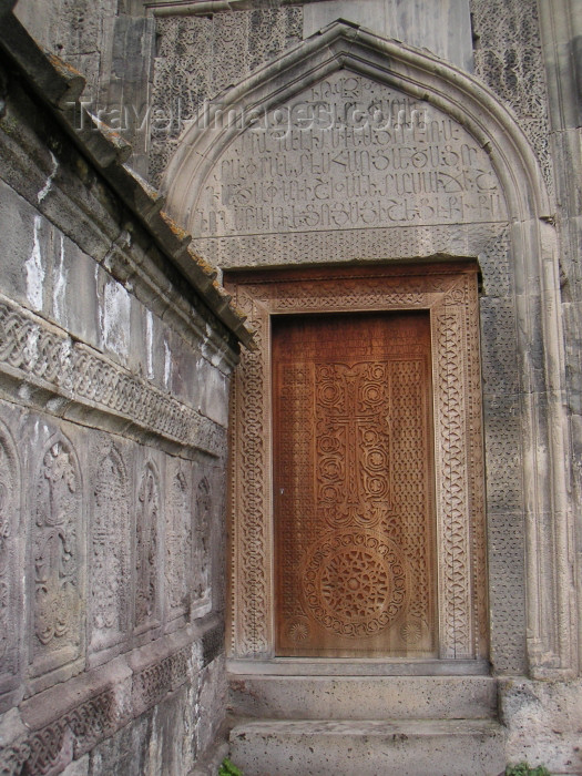 armenia75: Armenia - Tatev - southern Armenia, Syunik province: door of Surp Poghos-Petros - Tatev monastery, near Goris - photo by A.Kilroy - (c) Travel-Images.com - Stock Photography agency - Image Bank