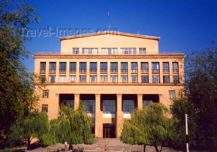 armenia8: Armenia - Yerevan: at the university (photo by M.Torres) - (c) Travel-Images.com - Stock Photography agency - Image Bank
