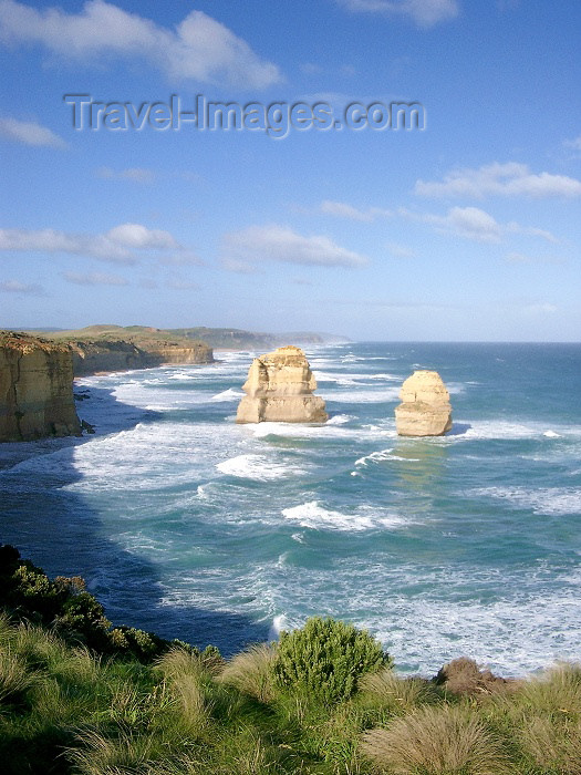 australia172: Australia - Twelve Apostoles (Victoria) - photo by Luca Dal Bo - (c) Travel-Images.com - Stock Photography agency - Image Bank