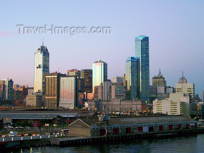 australia37: Australia - Melbourne (Victoria): evening - photo by Luca Dal Bo - (c) Travel-Images.com - Stock Photography agency - Image Bank