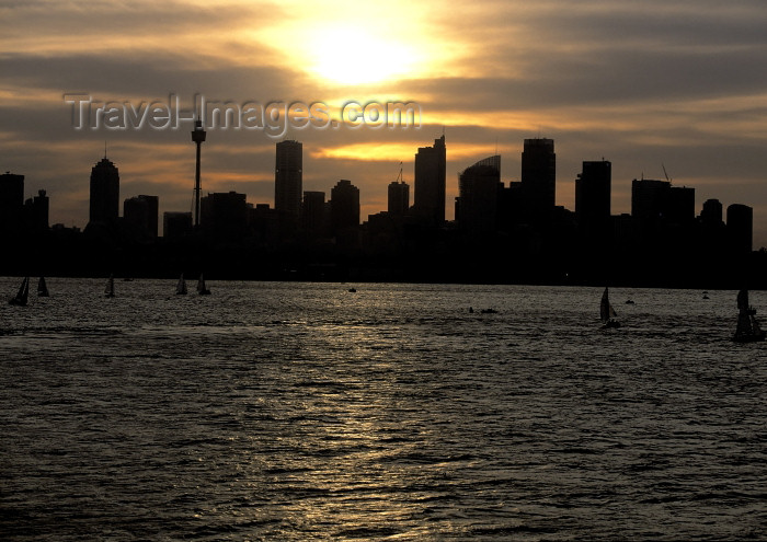 australia439: Australia - Sydney (NSW): skyline - sunset (photo by A.Walkinshaw) - (c) Travel-Images.com - Stock Photography agency - Image Bank