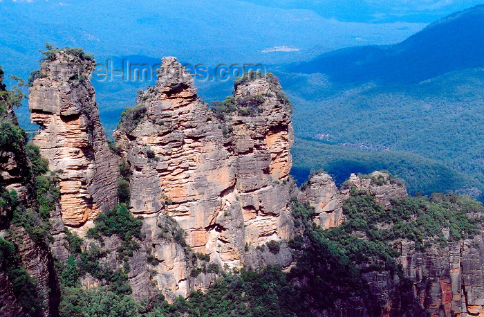 australia513: Blue Mountains NP, NSW, Australia: the three sisters - from Echo Point, Katoomba - Unesco World heritage area - photo by M.Torres - (c) Travel-Images.com - Stock Photography agency - Image Bank