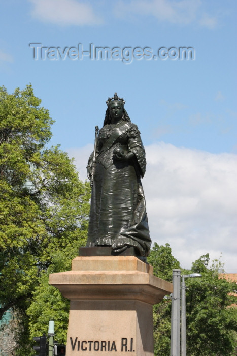 australia561: Australia - Adelaide (SA): statue of Queen Victoria at Victoria Square - photo by R.Zafar - (c) Travel-Images.com - Stock Photography agency - Image Bank