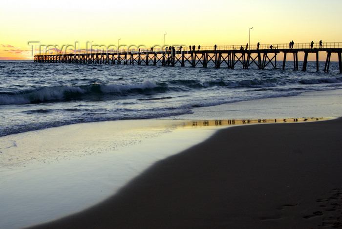 australia578: Australia - Christies Beach Jetty, South Australia - photo by G.Scheer - (c) Travel-Images.com - Stock Photography agency - Image Bank