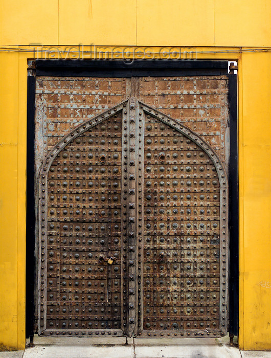 australia639: Australia - Adelaide (SA): old door - photo by S.Lovegrove - (c) Travel-Images.com - Stock Photography agency - Image Bank