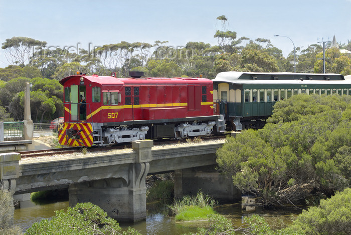 australia660: Australia - South Australia: Diesel Train crossing Bridge over Hindmarsh River - photo by G.Scheer - (c) Travel-Images.com - Stock Photography agency - Image Bank