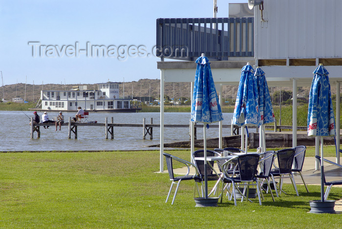 australia662: Australia - Goolwa, South Australia: river scene - River Murray - photo by G.Scheer - (c) Travel-Images.com - Stock Photography agency - Image Bank