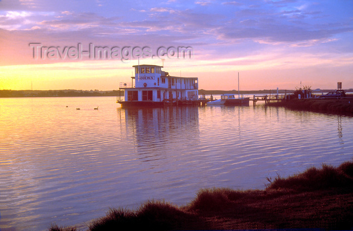 australia685: Australia - Goolwa, South Australia: Paddle Boat - photo by G.Scheer - (c) Travel-Images.com - Stock Photography agency - Image Bank