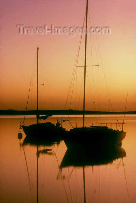 australia690: Australia - Goolwa, South Australia: two boat silhouette, sunrise - photo by G.Scheer - (c) Travel-Images.com - Stock Photography agency - Image Bank