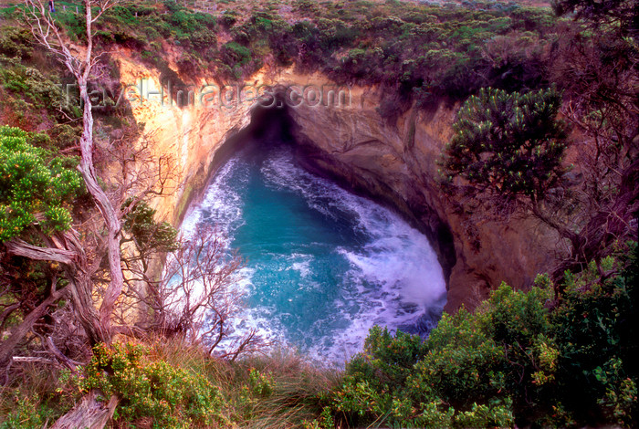 australia813: Great Ocean Road, Victoria, Australia: blowhole at the inland end of a sea cave - photo by G.Scheer - (c) Travel-Images.com - Stock Photography agency - Image Bank