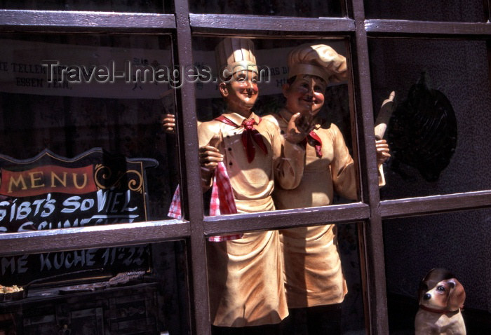 austria61: Austria - Krems (Niederosterreich): locked bakers / verschlossene Bäcker (photo by F.Rigaud) - (c) Travel-Images.com - Stock Photography agency - Image Bank