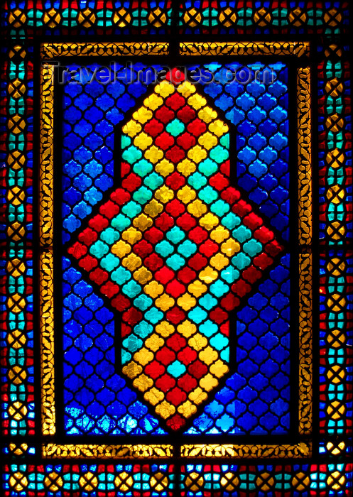 azer107: Sheki / Shaki - Azerbaijan: Sheki Khans' palace - geometrical motives - interior view of a shebeke window - Seki Xan Sarayi - photo by N.Mahmudova - (c) Travel-Images.com - Stock Photography agency - Image Bank