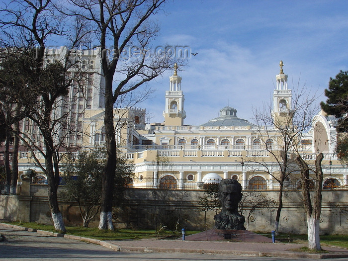 azer133: Azerbaijan - Baku: Muslim Magomayev State Philarmony / philharmonic - architect G.Termikelov -  Istiglaliyyat Street - design based on Monte Carlo's casino - photo by Nuriyya Mahmudova - (c) Travel-Images.com - Stock Photography agency - Image Bank