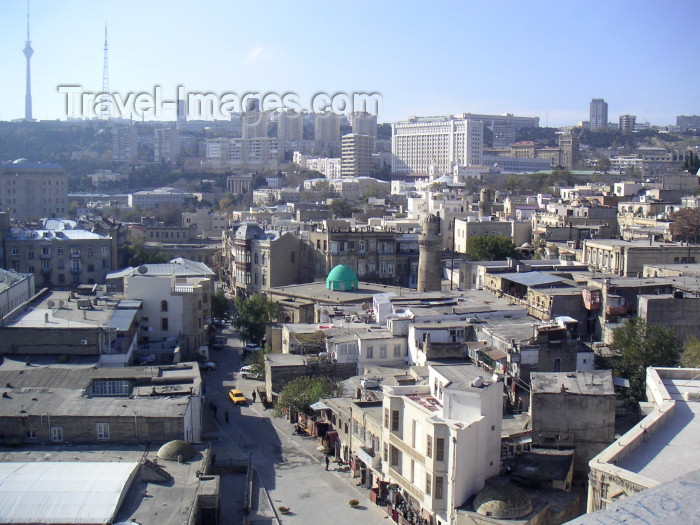 azer161: Azerbaijan - Baku: view from the Maiden's tower (Giz Galasi) towards Neftchilar avenue - photo by N.Mahmudova - (c) Travel-Images.com - Stock Photography agency - Image Bank