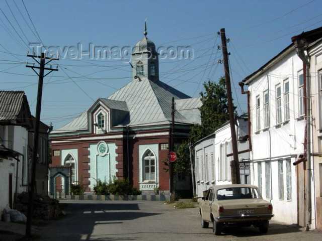 azer165: Azerbaijan - Quba: Sakine-Khanum mosque - without minaret - religion - Islam - photo by A.Slobodianik - (c) Travel-Images.com - Stock Photography agency - Image Bank