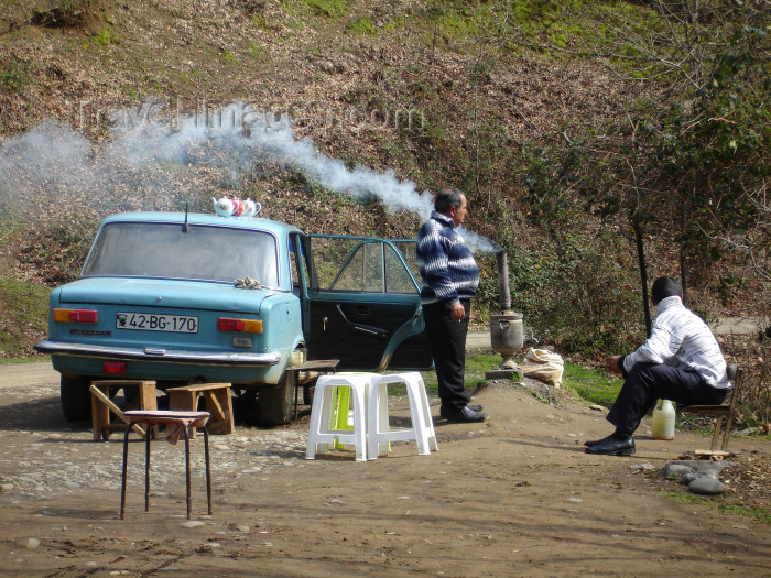 azer169: Xanbulan Lake - Lankaran Rayonu, Azerbaijan: samovar tea served from a Lada - open air chayxana - photo by F.MacLachlan - (c) Travel-Images.com - Stock Photography agency - Image Bank