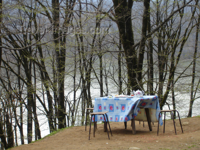 azer170: Xanbulan Lake - Lankaran Rayonu, Azerbaijan: tea by the lake - table with chairs - al fresco - photo by F.MacLachlan - (c) Travel-Images.com - Stock Photography agency - Image Bank