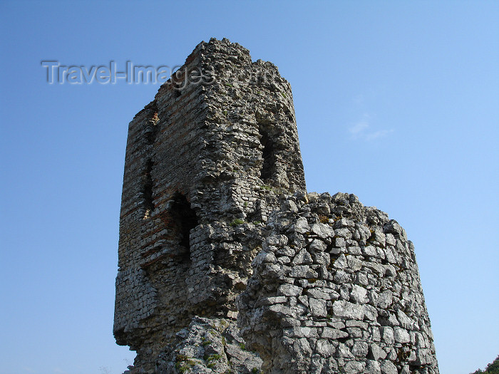 azer182: Chirag Gala / Ciraq Qala - Davachi rayon, Azerbaijan: the castle - ruins of a tower - photo by F.MacLachlan - (c) Travel-Images.com - Stock Photography agency - Image Bank