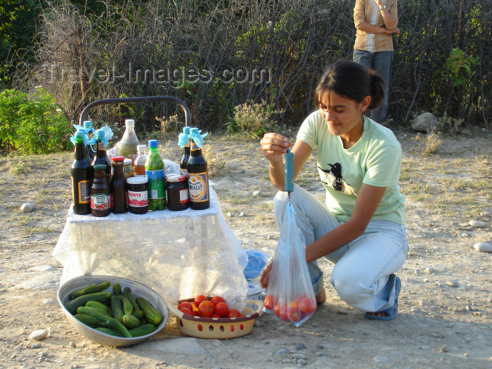 azer185: Chirag Gala / Ciraq Qala - Davachi rayon, Azerbaijan: girl weighting tomatoes - photo by F.MacLachlan - (c) Travel-Images.com - Stock Photography agency - Image Bank