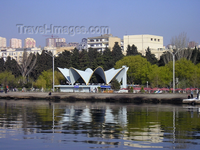 azer220: Baku, Azerbaijan - al fresco restaurant by the Caspian sea - Mirvari, the Pearl / cafe - photo by F.MacLachlan - (c) Travel-Images.com - Stock Photography agency - Image Bank