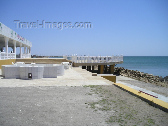 azer248: Azerbaijan - Hovsani - Absheron peninsula - Baki Sahari: terrace of the Gunashli restaurant - Caspian sea - photo by F.MacLachlan - (c) Travel-Images.com - Stock Photography agency - Image Bank