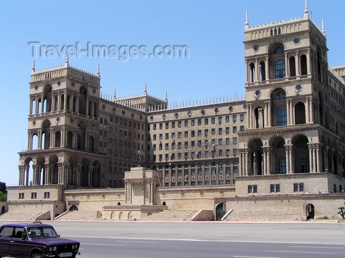 azer269: Azerbaijan - Baku: Government House - the good work of German POWs - designed by Mikhail Husseinov - photo by N.Mahmudova - (c) Travel-Images.com - Stock Photography agency - Image Bank