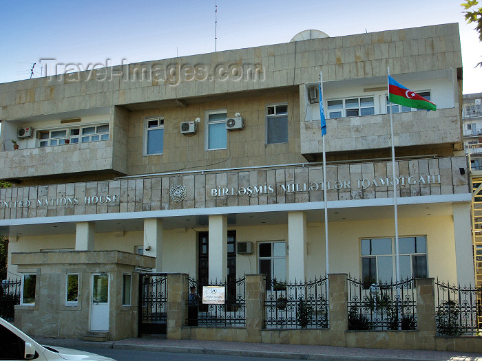 azer273: Baku, Azerbaijan: United Nations House - UN 50th Anniversary street - Birlesmis Milletler Teskilati - photo by N.Mahmudova - (c) Travel-Images.com - Stock Photography agency - Image Bank