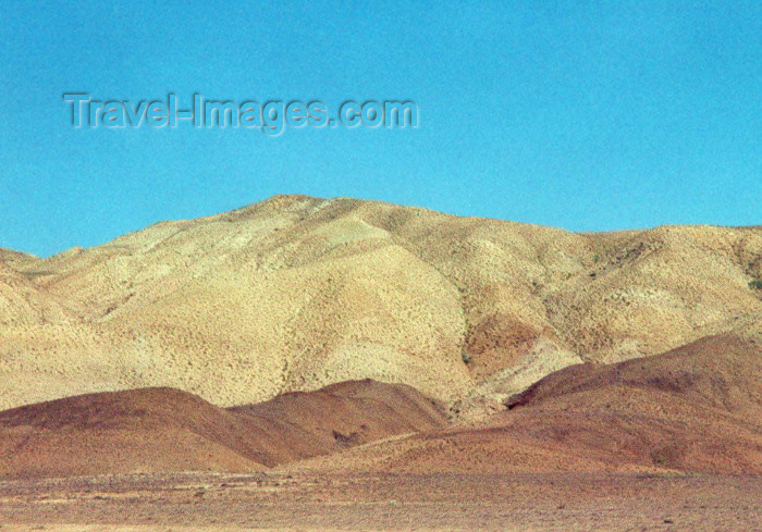 azer29: Azerbaijan - Mountains outside Shemakha (photo by M.Torres) - (c) Travel-Images.com - Stock Photography agency - Image Bank