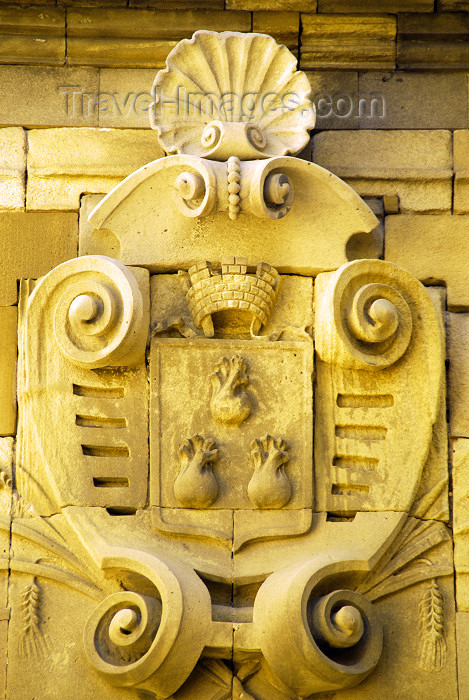 azer293: Azerbaijan - Baku: Baku coat of arms on the city walls - photo by M.Torres - (c) Travel-Images.com - Stock Photography agency - Image Bank