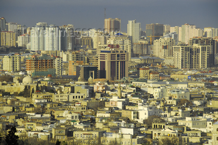 azer361: Azerbaijan - Baku: old town and the new skyline - photo by M.Torres - (c) Travel-Images.com - Stock Photography agency - Image Bank