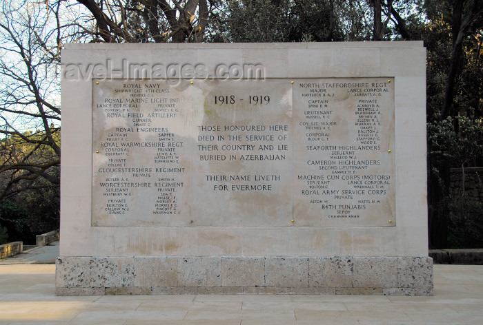 azer367: Azerbaijan - Baku: British war memorial (1918-1919) - Royal Navy, Royal Field Artillery, Machine Gun corps, HIghlanders, 84th Punjabis... - Martyrs' lane - Shahidlar Hiyabany - photo by M.Torres - (c) Travel-Images.com - Stock Photography agency - Image Bank