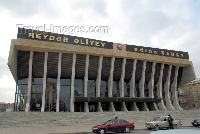 azer401: Azerbaijan - Baku: Republic Palace, now named after Heydar Aliyev - façade - photo by M.Torres - (c) Travel-Images.com - Stock Photography agency - Image Bank