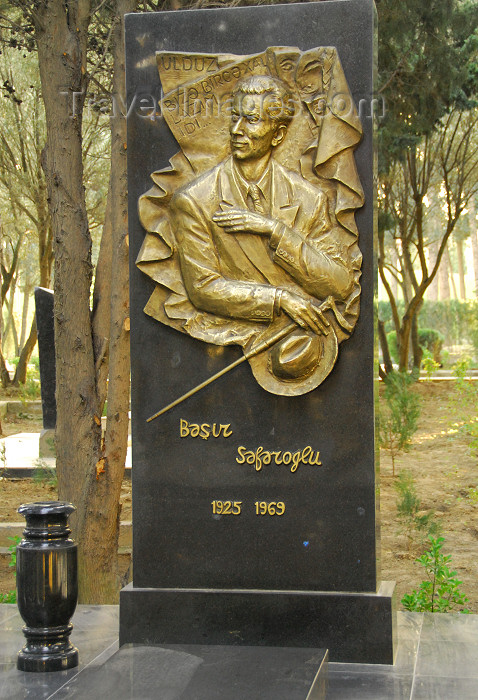 azer413: Azerbaijan - Baku: tomb of Bashir Safaroglu - Honour cemetery - photo by M.Torres - (c) Travel-Images.com - Stock Photography agency - Image Bank