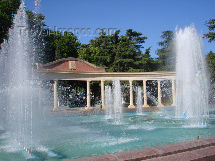 azer420: Ganca / Ganja - Azerbaijan: pergola and fountain in the city centre - photo by F.MacLachlan - (c) Travel-Images.com - Stock Photography agency - Image Bank