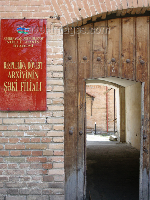 azer444: Sheki / Shaki - Azerbaijan: Sheki branch of the national archive - gate - photo by N.Mahmudova - (c) Travel-Images.com - Stock Photography agency - Image Bank