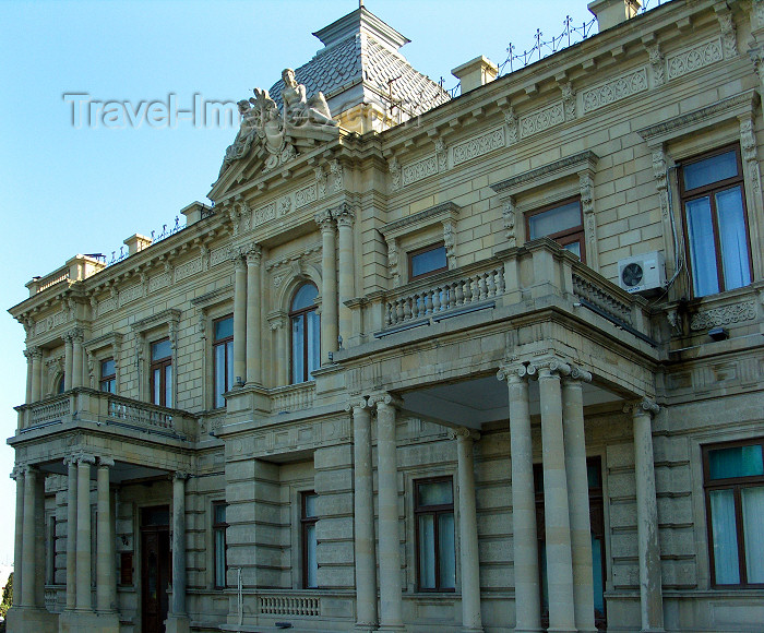 azer463: Baku, Azerbaijan: Azerbaijan State Museum of Art named after R.Mustafaev - Istiglaliyat st. - photo by N.Mahmudova - (c) Travel-Images.com - Stock Photography agency - Image Bank