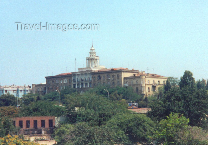 azer48: Azerbaijan - Baku: Bakihanov st. - Kura-Araks vodstroi building  (photo by Miguel Torres) - (c) Travel-Images.com - Stock Photography agency - Image Bank