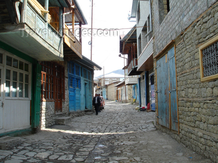 azer496: Lahic / Lahij, Ismailly Rayon, Azerbaijan: tourism brought the village neat and tidy streets - photo by F.MacLachlan - (c) Travel-Images.com - Stock Photography agency - Image Bank