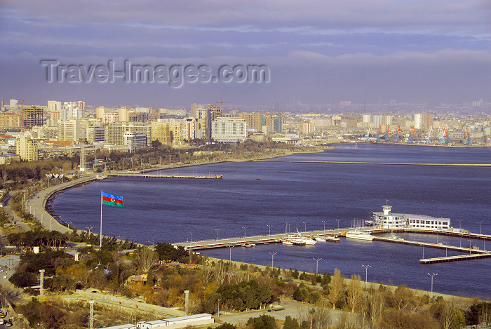 azer51: Azerbaijan - Baku: the Bay - Caspian sea and the 'bulvar' - photo by Miguel Torres - (c) Travel-Images.com - Stock Photography agency - Image Bank