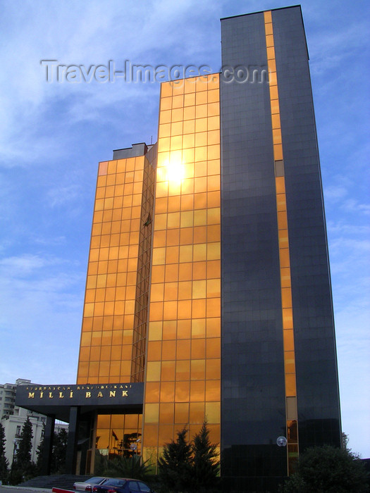 azer527: Baku, Azerbaijan: National Bank of Azerbaijan - Milli Bank - sun - photo by G.Monssen - (c) Travel-Images.com - Stock Photography agency - Image Bank