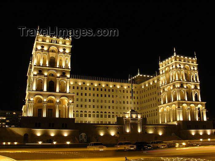 azer549: Baku, Azerbaijan: Government House - nocturnal - photo by N.Mahmudova - (c) Travel-Images.com - Stock Photography agency - Image Bank