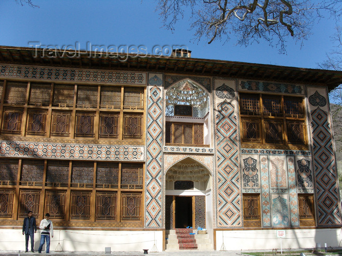 azer554: Sheki / Shaki - Azerbaijan: Sheki Khans' palace - architect Abbas Kuli - Khansarai - photo by N.Mahmudova - (c) Travel-Images.com - Stock Photography agency - Image Bank