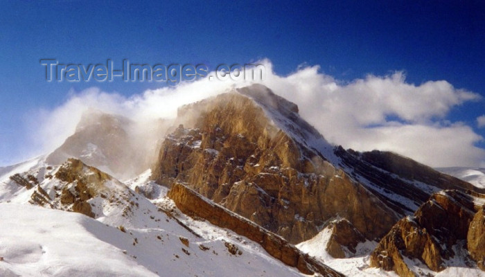 azer84: Azerbaijan - Mount Shahdag / Mt Shahdaq - Qusar Rayonu: summit of a sacred mountain (photo by Asya Umidova) - (c) Travel-Images.com - Stock Photography agency - Image Bank