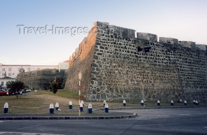 azores1: Azores - Portugal - Açores - Ponta Delgada: Ramparts of St. Brás fort / muralhas do forte de São Brás - photo by M.Torres - (c) Travel-Images.com - Stock Photography agency - Image Bank